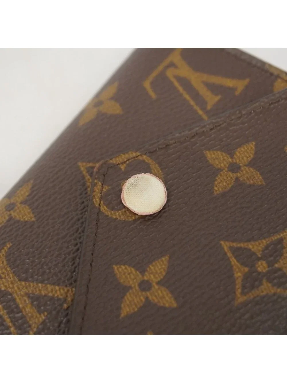 Louis Vuitton Trifold Wallet Monogram Portefeuille Victorine Rosevalerine